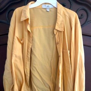 Pale yellow cropped button down shirt